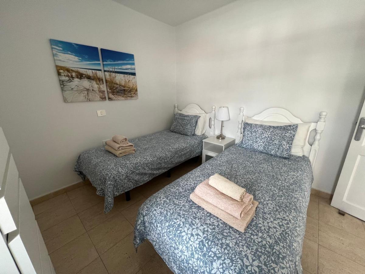 Oasis Blue - Beautiful 1 Bedroom Apartment On Private Complex With Pool Tías Kültér fotó