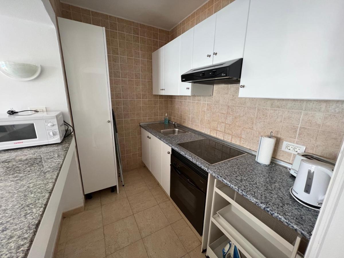 Oasis Blue - Beautiful 1 Bedroom Apartment On Private Complex With Pool Tías Kültér fotó